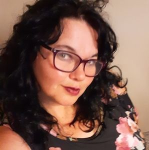 Meet your Posher, Bobbie